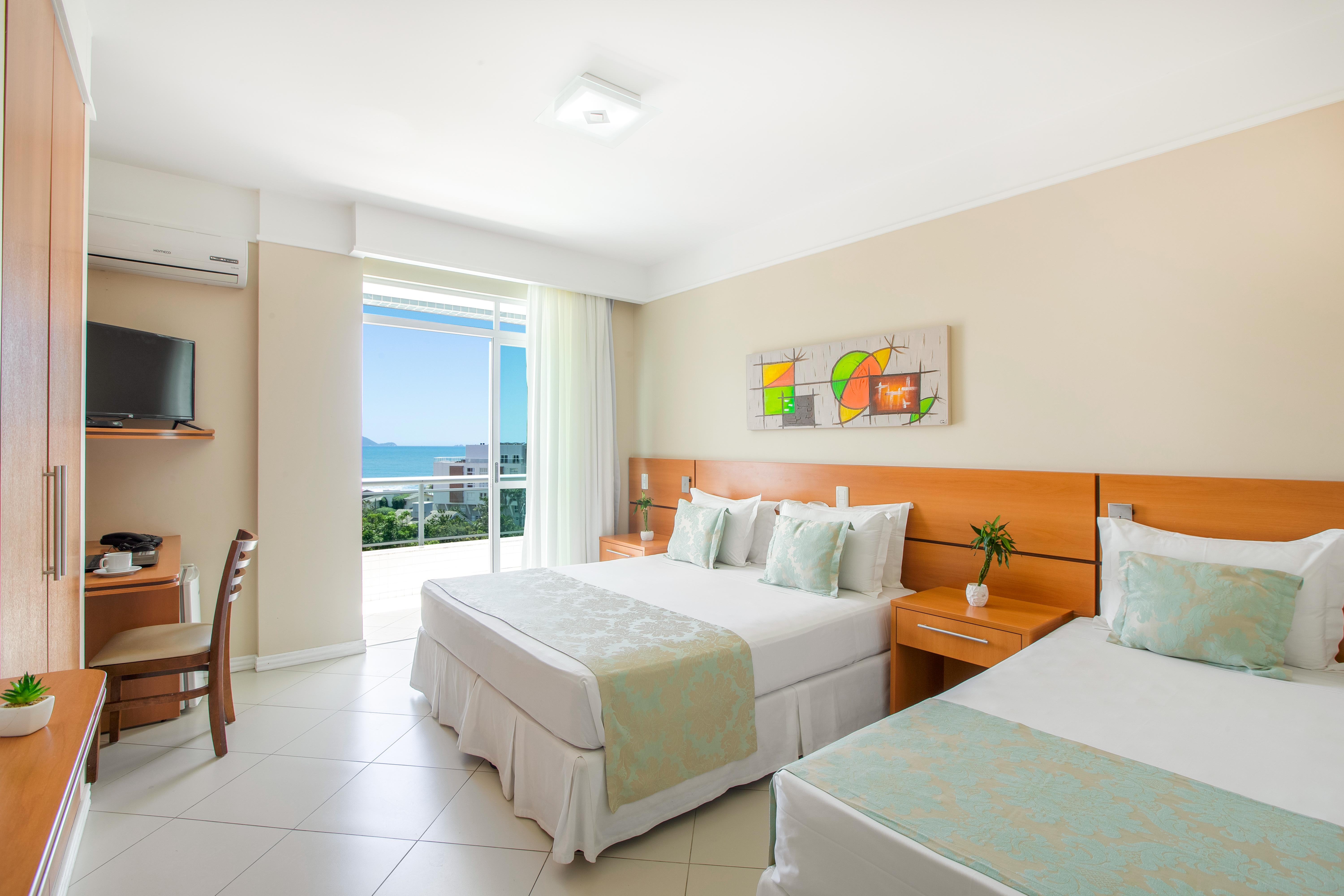 Oceania Park & Convention Hotel