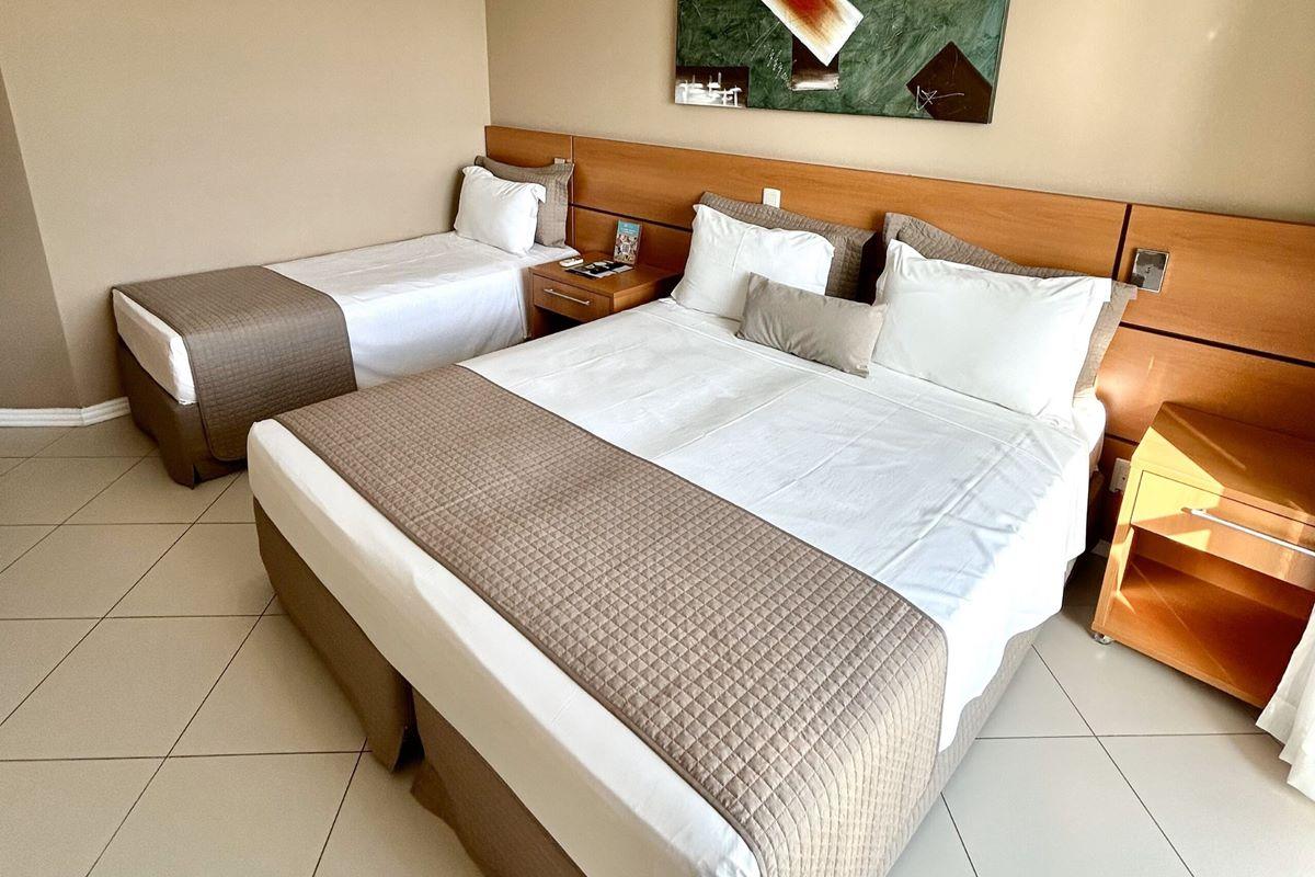 Oceania Park & Convention Hotel